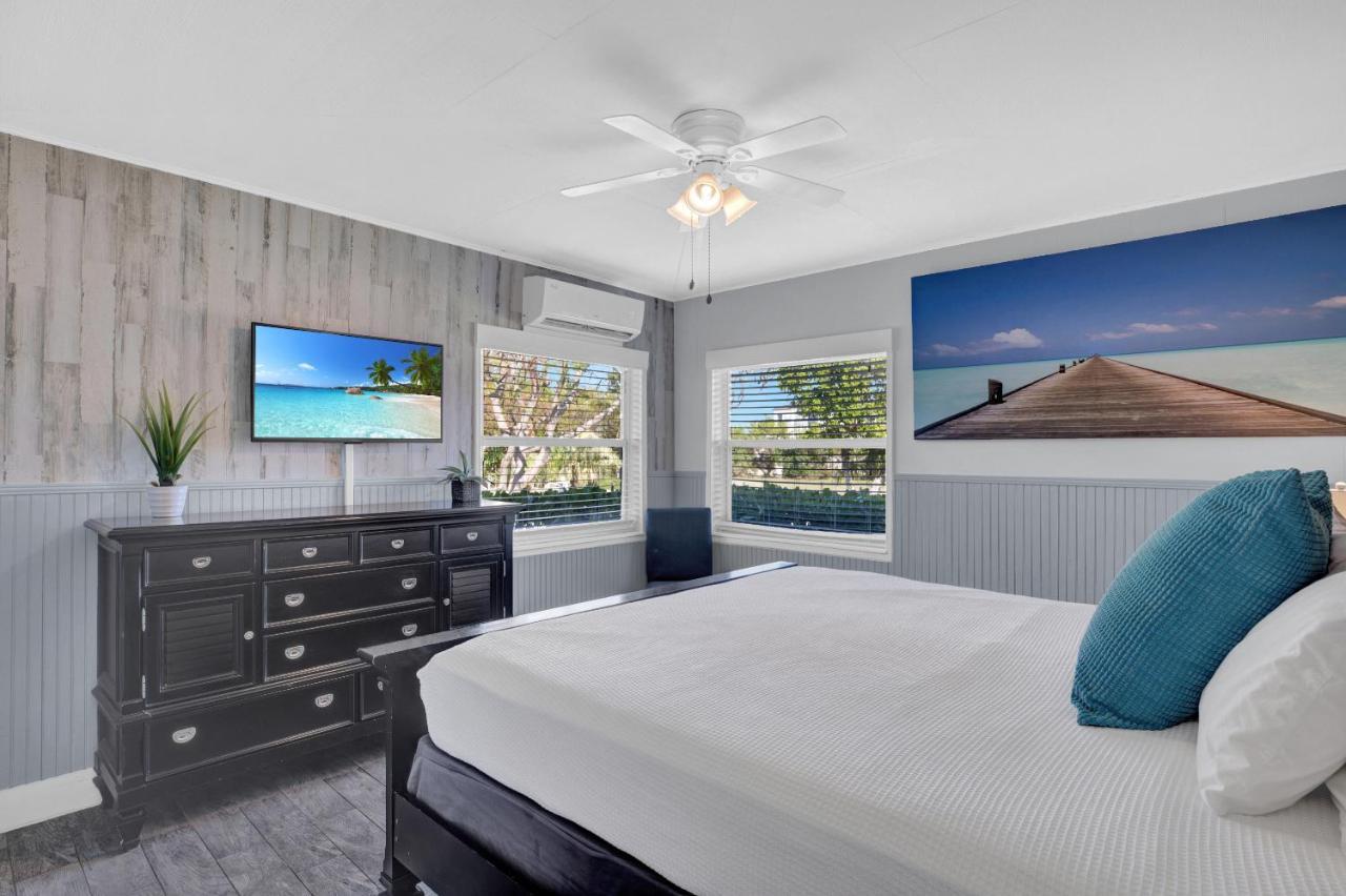 Seascape Resort & Marina Маратон Экстерьер фото